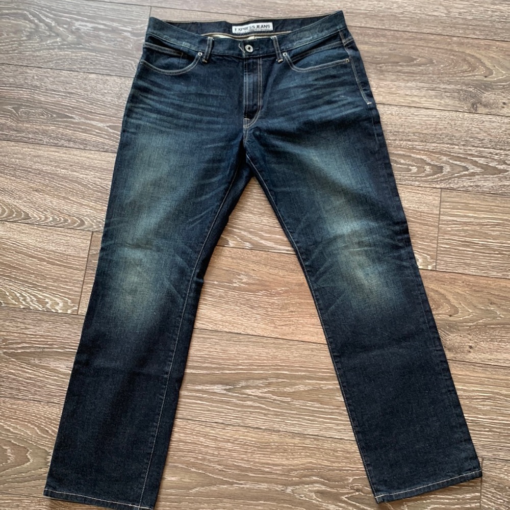 Like New Express Kingston Classic Straight Leg Blue Jeans size 36x34